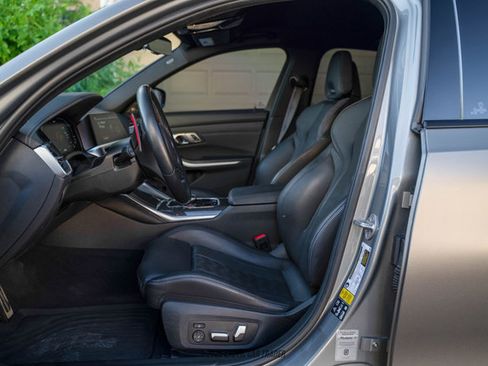 Used 2022 BMW M3 Competition w/ M Carbon Exterior Package image 19