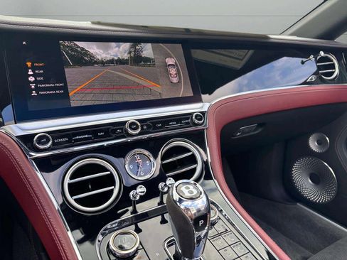 Used 2024 Bentley Continental GT image 44