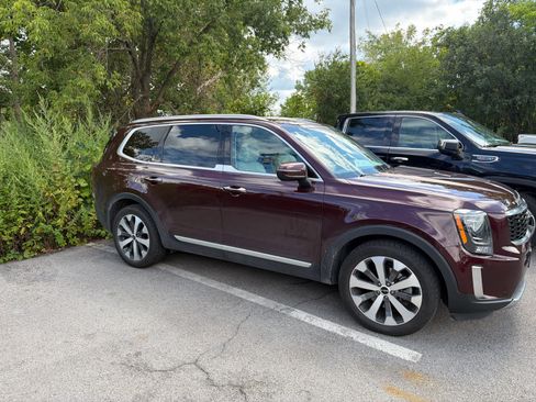 Used 2022 Kia Telluride S AWD/4WD image 29