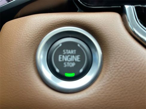 Certified 2024 GMC Canyon AT4 image 16