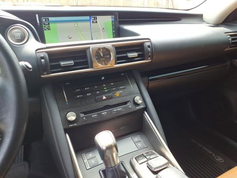 Used 2018 Lexus IS 300 AWD w/ Comfort Package image 22