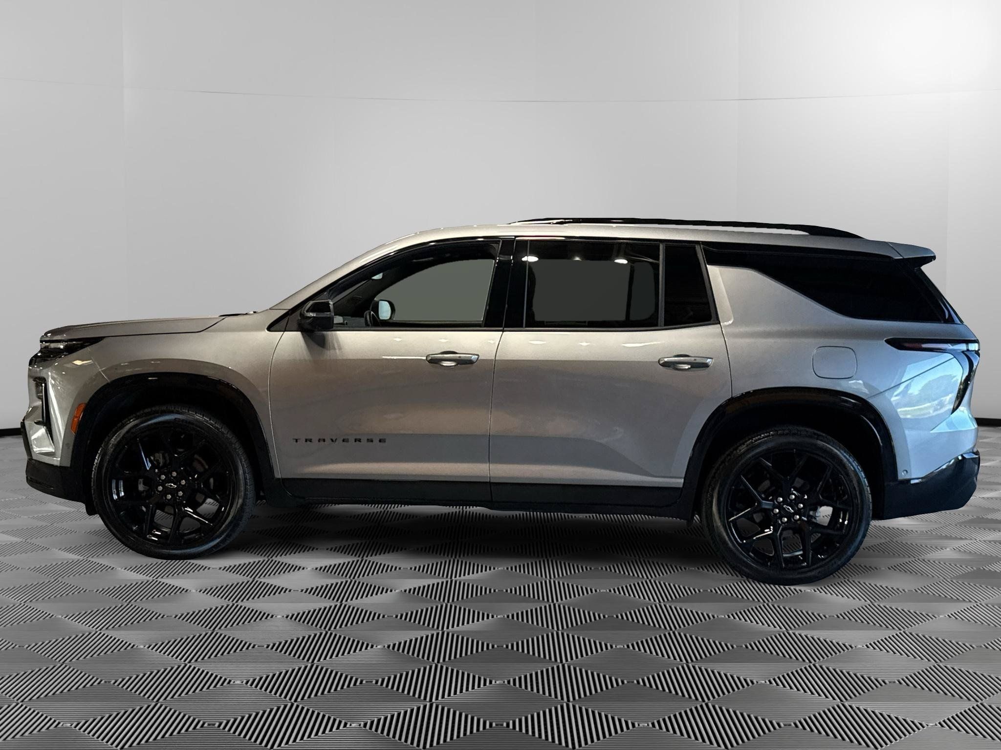 Used 2026 Chevrolet Traverse RS AWD/4WD image 3