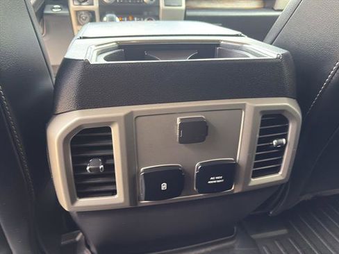 Certified 2019 Ford F150 Lariat w/ Equipment Group 502A Luxury image 24