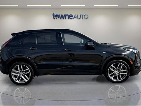 Used 2023 Cadillac XT4 Sport w/ Cold Weather Package image 6