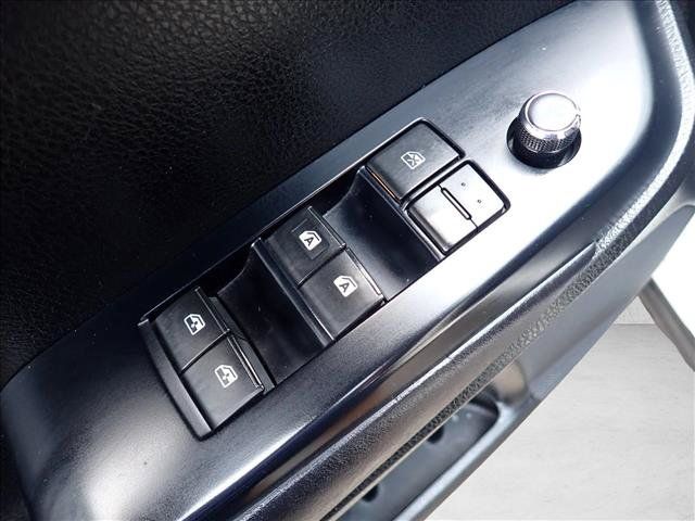Used 2017 Toyota Highlander XLE AWD/4WD image 17