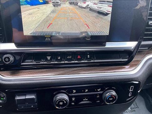 Used 2024 Chevrolet Silverado 3500 LT image 22