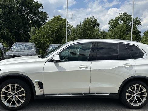 Used 2024 BMW X5 xDrive40i w/ Premium Package AWD/4WD image 7