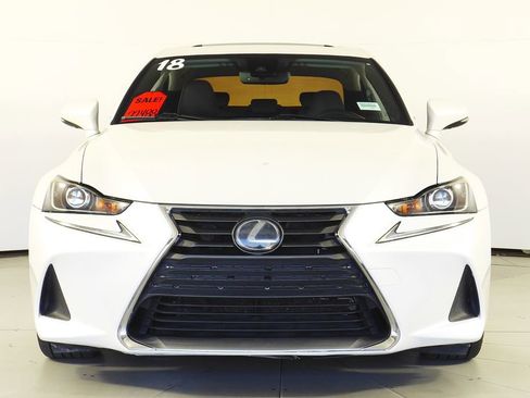 Used 2018 Lexus IS 300 RWD image 3