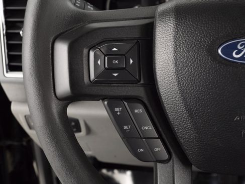 Used 2017 Ford F250 XLT w/ Snow Plow Prep Package image 13