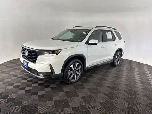 Certified 2025 Honda Pilot Elite image 5