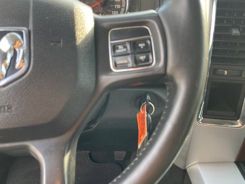 Used 2012 RAM 1500 Laramie RWD image 13