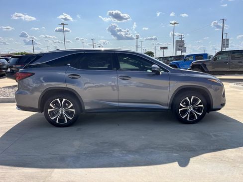 Used 2018 Lexus RX 350L FWD w/ Premium Package image 2