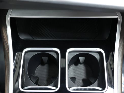 Used 2023 BMW i7 xDrive60 AWD/4WD image 37