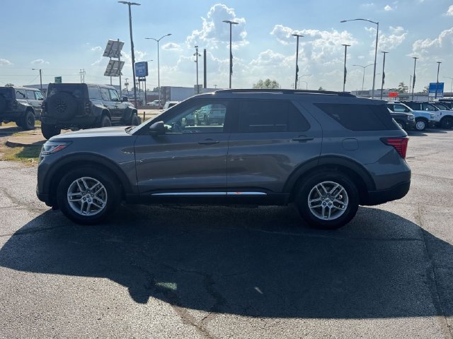 Used 2025 Ford Explorer Active RWD image 5