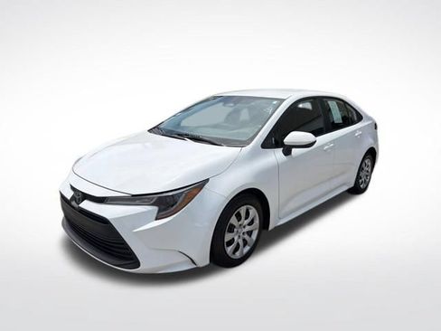 Used 2024 Toyota Corolla LE FWD image 7