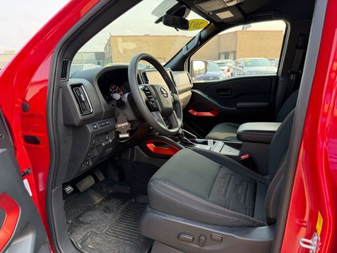 Used 2026 Nissan Frontier PRO-4X w/ Pro-4x Convenience Package AWD/4WD image 5
