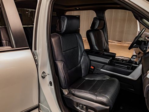 Used 2024 Toyota Tundra Platinum image 27