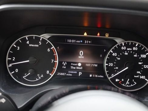 Used 2023 Nissan Rogue SL w/ SL Premium Package image 20