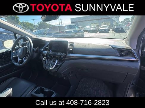 Used 2023 Honda Odyssey Elite image 5