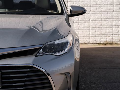 Used 2016 Toyota Avalon XLE Premium image 45