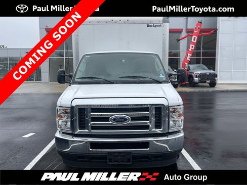 Used 2025 Ford E-350 and Econoline 350 Super Duty w/ Power Equipment Group image 1