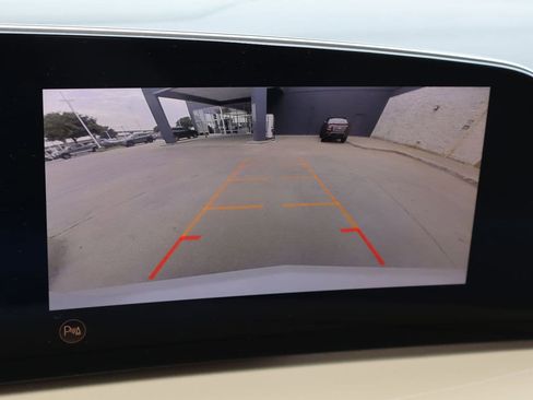 Used 2024 Cadillac XT4 Premium Luxury FWD image 8