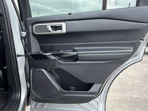 Used 2023 Ford Explorer ST AWD/4WD image 27