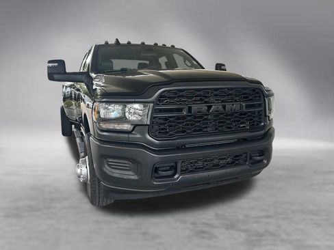 Used 2024 RAM 3500 Tradesman AWD/4WD image 2