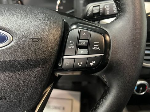 Used 2022 Ford Escape SEL image 12