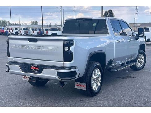 Used 2022 Chevrolet Silverado 3500 High Country w/ Z71 Off-Road Package AWD/4WD image 14