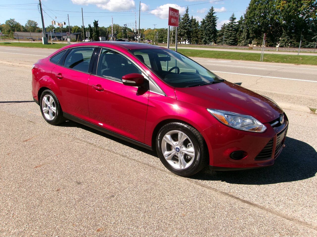 Used 2014 Ford Focus SE FWD image 3