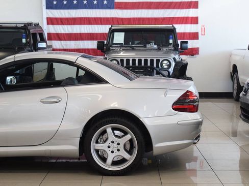Used 2004 Mercedes-Benz SL 55 AMG image 19