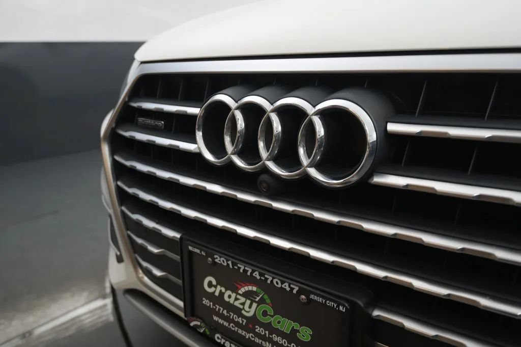 Used 2018 Audi Q7 3.0T Premium Plus w/ Premium Plus Package AWD/4WD image 9
