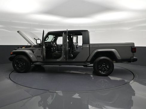 Used 2022 Jeep Gladiator Sport AWD/4WD image 38