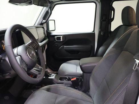 New 2026 Jeep Gladiator Willys image 7