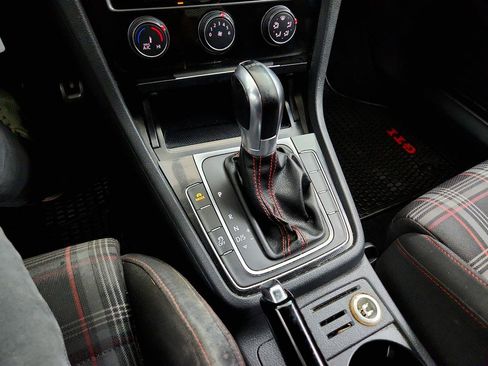 Used 2016 Volkswagen GTI S FWD image 17