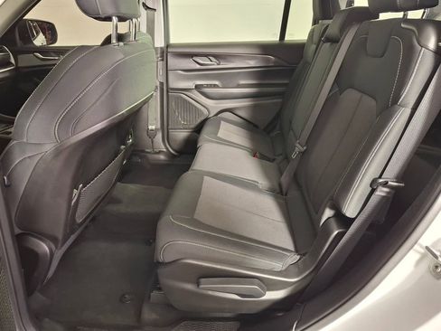 Used 2023 Jeep Grand Cherokee L Laredo AWD/4WD image 26