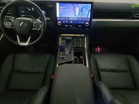Used 2024 Lexus GX 550 w/ Accessory Package (31) AWD/4WD image 20