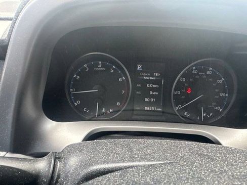 Used 2017 Toyota RAV4 XLE w/ Plus Special Value Package FWD image 4