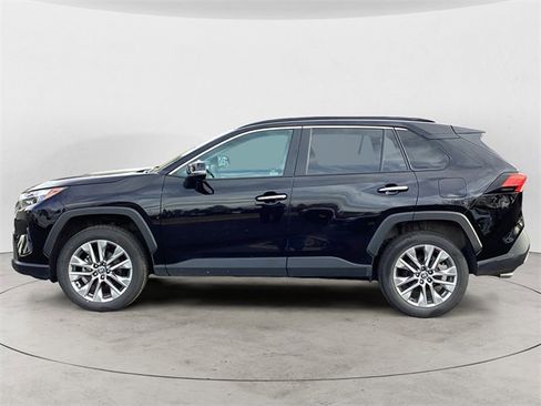 Used 2023 Toyota RAV4 Limited image 2