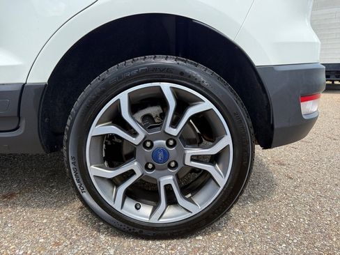 Used 2019 Ford EcoSport SES w/ SES Black Appearance Package AWD/4WD image 32