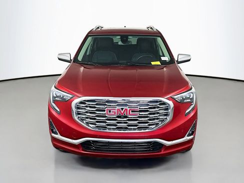 Used 2018 GMC Terrain Denali w/ Advanced Safety Package image 2