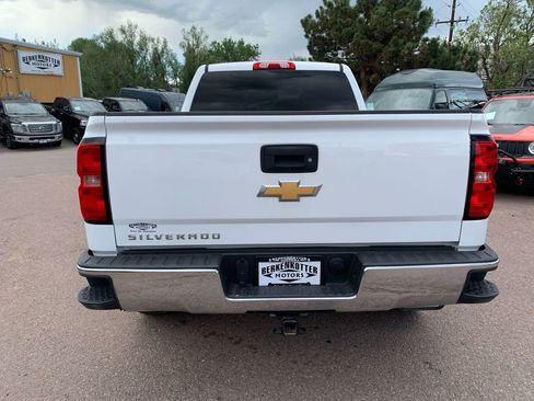 Used 2018 Chevrolet Silverado 1500 LT AWD/4WD image 6