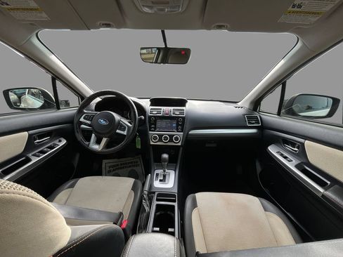 Used 2017 Subaru Crosstrek 2.0i Premium w/ Popular Package #2 AWD/4WD image 9