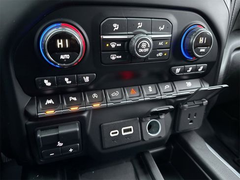 Used 2019 Chevrolet Silverado 1500 LTZ w/ LTZ Plus Package image 19