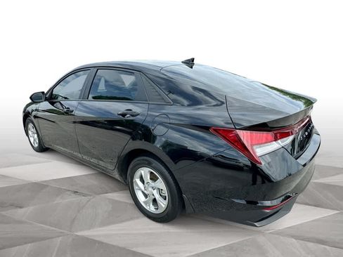 Used 2023 Hyundai Elantra SE FWD image 6