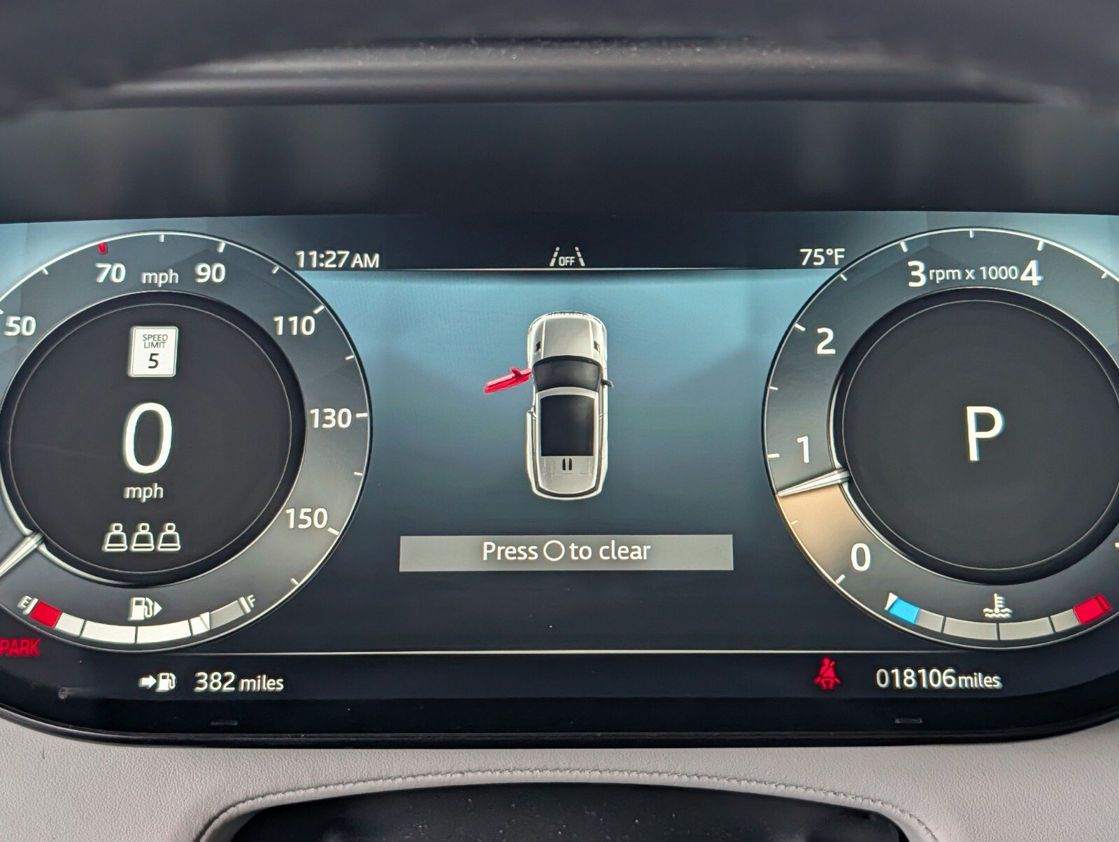 Used 2025 Land Rover Range Rover Sport SE AWD/4WD image 16