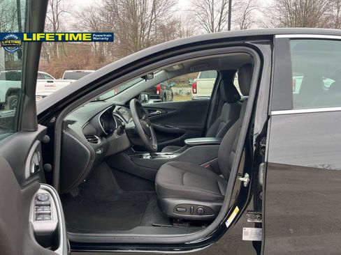 Used 2024 Chevrolet Malibu LT image 18