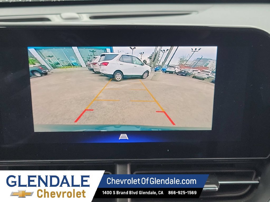Used 2025 Chevrolet Trax LT FWD image 27