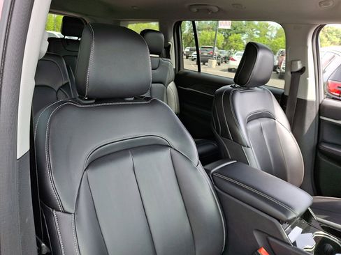 Used 2023 Jeep Grand Cherokee L Limited image 13